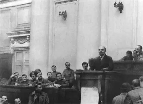 Выступление В И Ленина с Апрельскими тезисами в Таврическом дворце в - фото 75