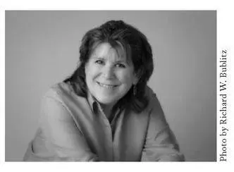 Lesley Kagenis a writer actress voiceover talent and restaurateur The - фото 3