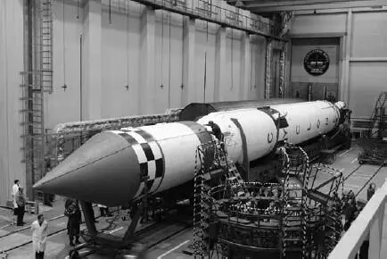 Ракетаноситель Циклон3 сверху состыковка с уникальным спутником - фото 4