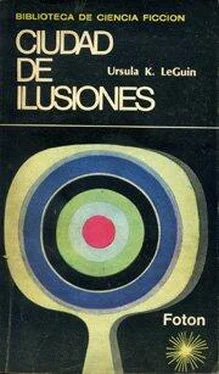 Ursula Le Guin Ciudad de ilusiones обложка книги