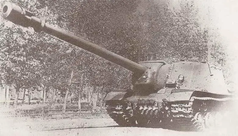 152мм пушка БЛ8 установленная на ИСУ 152 Пушка ОКБ172 В 1944 году в - фото 1