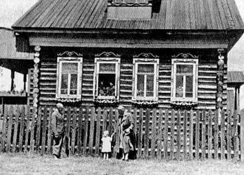 Дом в поселке Нижняя Курья где в эвакуации жили Л Ю В А Катанян О М - фото 68