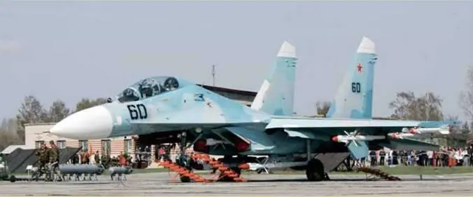 Слева наследие недавнего советского прошлого 61 ИАБ в то время 61го - фото 19