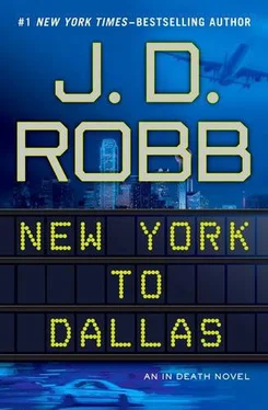 J. Robb New York to Dallas обложка книги