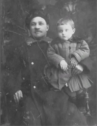 Рис 940 Подготовка старой фотографии к восстановлению при помощи AKVIS - фото 389