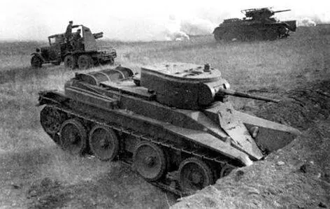 Танки БТ5 в атаке Маневры Забайкальского военного округа 1936 год Танк - фото 174