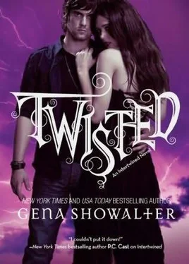 Gena Showalter Twisted обложка книги