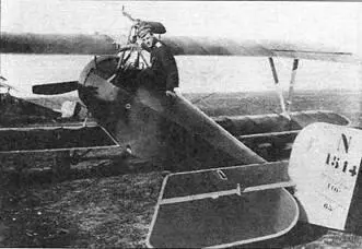 Смирнов в гостях на аэродроме 7го истребительного авиаотряда весна 1917 г - фото 11