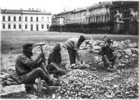 Каменщики 1900е гг Двор 1910е гг Интерьер купеческой квартиры - фото 3