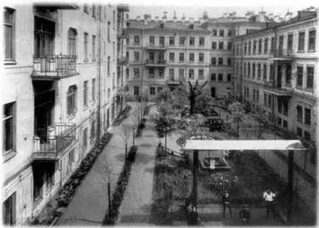 Двор 1910е гг Интерьер купеческой квартиры 1900е гг Комната в - фото 4