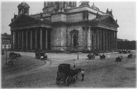 Возле Исаакиевского собора Начало 1900х гг Конечная остановка конки у - фото 49