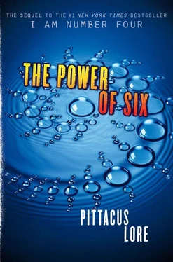 Pittacus Lore The Power of Six обложка книги