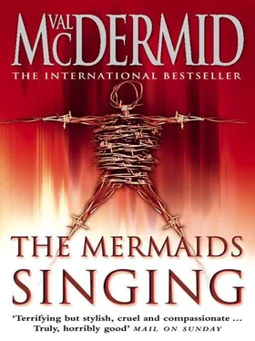 Val McDermid The Mermaids Singing обложка книги