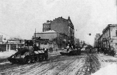 Колонна 5го гвардейского танкового корпуса командир генералмайор танковых - фото 13