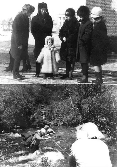 1966 г Барнаул Слева лучший друг жизни Валентин Аникеев в центре маленькая - фото 36