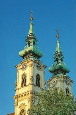 Изящные башни церкви Св Анны Купальня Кирай Купальня Кирай Király - фото 24