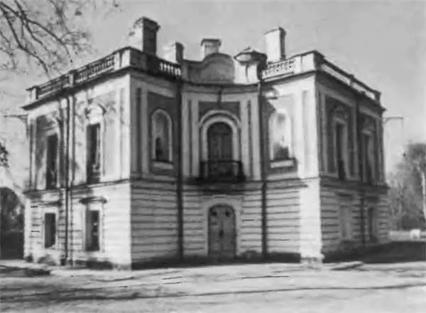 Дворец Петра III в Ораниенбауме Почетные ворога Петровского парка в - фото 20