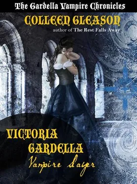 Колин Глисон Victoria Gardella: Vampire Slayer обложка книги