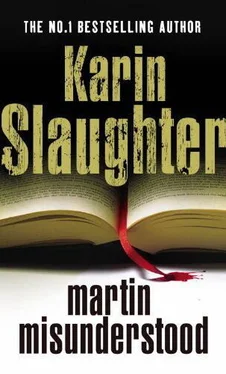 Karin Slaughter Martin Misunderstood обложка книги