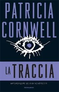 Patricia Cornwell La traccia обложка книги