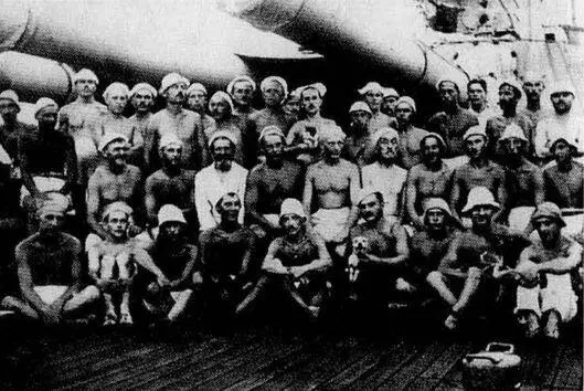 Команда линкора Генерал Алексеев в Бизерте в 1921 г Памятник русским - фото 18