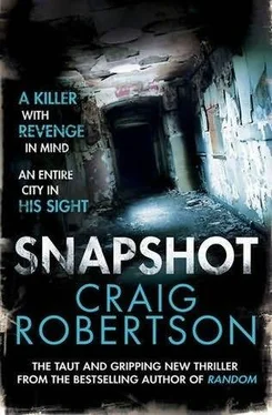 Craig Robertson Snapshot обложка книги