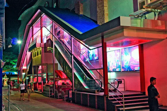 Дискотека Mixx Прочие достопримечательности Паттайи Вокруг главного - фото 210