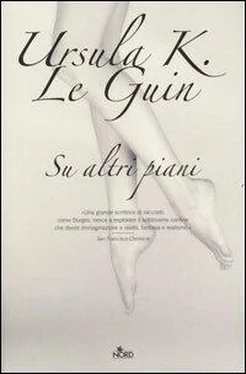 Ursula Le Guin Su altri piani обложка книги