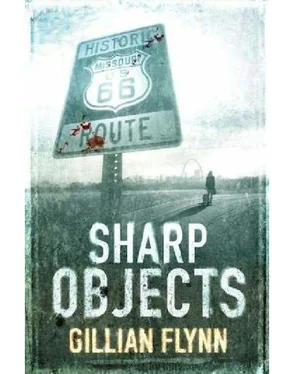 Flynn, Gillian Sharp_Objects обложка книги