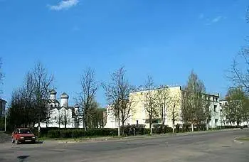 Современная ул Володарского справа детская спортивная школа б здание - фото 19
