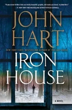 John Hart Iron House обложка книги