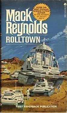 Mack Reynolds Rolltown обложка книги