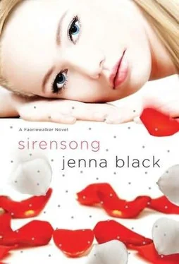 Jenna Black Sirensong обложка книги