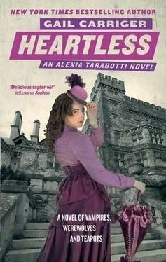 Gail Carriger Heartless обложка книги