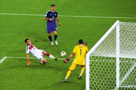 Mario Götze scores the decisive goal giving Germany the World Cup in 2014 on - фото 8