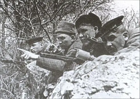 Бойцы 7й бригады морской пехоты Оборона Севастополя 1942 Художник А А - фото 21