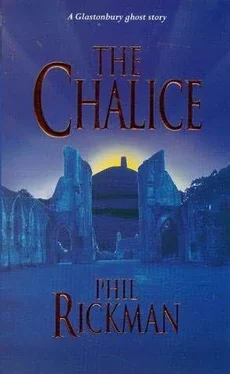 Phil Rickman The Chalice обложка книги