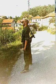 Лето 94 Новосараево На заднем плане база РДО3 Гора ДебеллоБрдо справа - фото 21