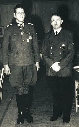 Скорцени и Гитлер Фюрер лично дал указание своему лучшему мастеру спецопераций - фото 4