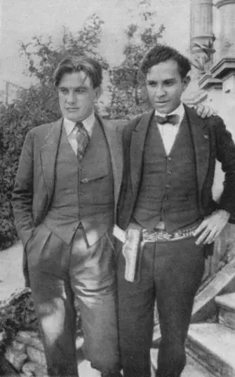 Маяковский и Морено Фото Мексика 1925 Выходные данные ВЛАДИМИР - фото 8
