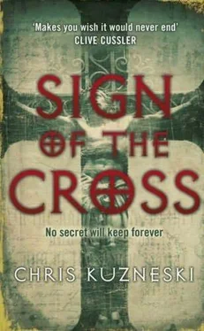 Chris Kuzneski Sign of the Cross обложка книги