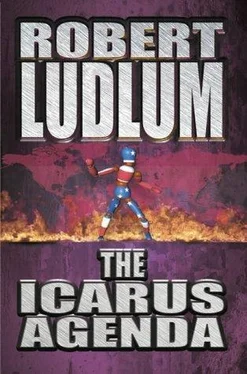 Ludlum, Robert The Icarus Agenda обложка книги