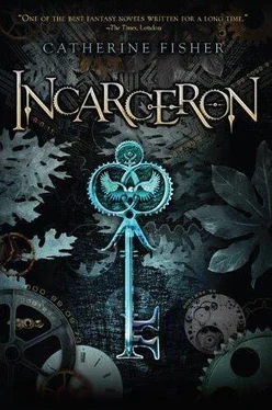 Кэтрин Фишер Incarceron обложка книги