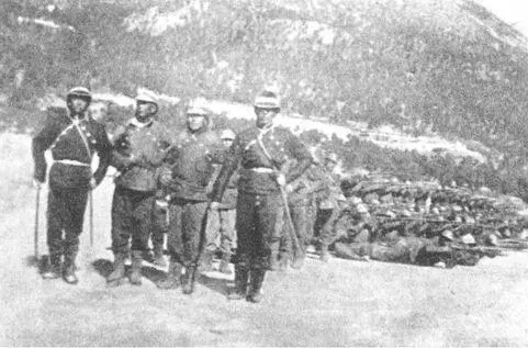 Обучение тибетской армии 1915 г Тибетские офицеры во главе с Царонгом Шапе - фото 47