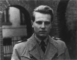 В Берлине на практике Карлсхорст 1958 год С матерью и отцом в Ленинграде - фото 6