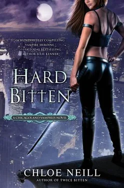 Хлоя Нейл Hard Bitten обложка книги