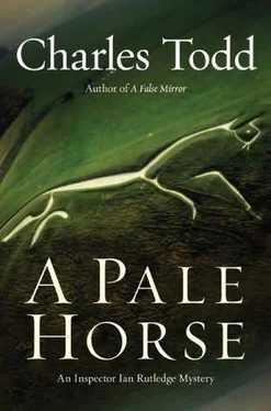 Charles Todd A pale horse обложка книги