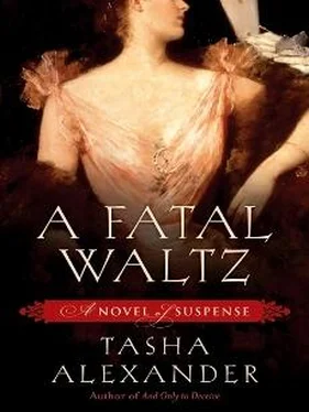 Tasha Alexander A Fatal Waltz обложка книги