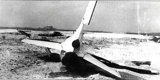 Аварийная посадка Е50 летчика ВГ Мухина Приборная доска самолета Е50 - фото 9