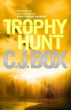 C Box Trophy hunt обложка книги